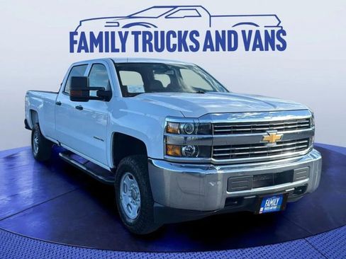 Used 2018 Chevrolet Silverado 2500 W/T w/ WT Convenience Package image 5
