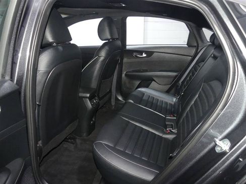 Used 2023 Kia Forte GT-Line w/ GT-Line Premium Package FWD image 27