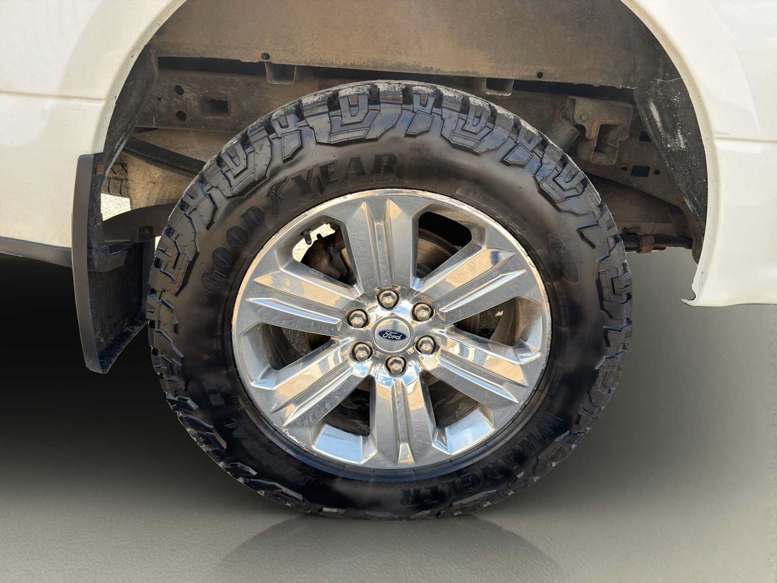 Used 2019 Ford F150 XLT w/ Equipment Group 302A Luxury AWD/4WD image 26