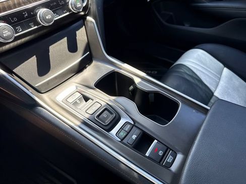 Certified 2021 Honda Accord Touring image 24