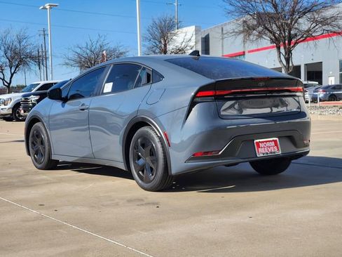 New 2026 Toyota Prius LE image 4