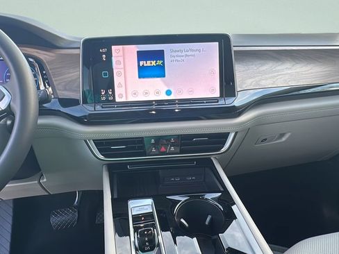 New 2026 Volkswagen Atlas SE image 21