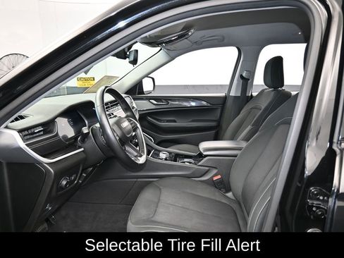 Used 2021 Jeep Grand Cherokee L Laredo w/ Luxury Tech Group I image 13