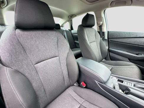 Certified 2023 Honda Accord EX image 31
