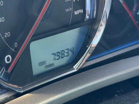 Used 2015 Toyota RAV4 Limited w/ Technology Package image 6