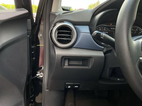 Used 2025 Nissan Versa SV image 24