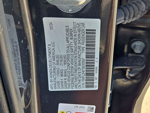 Used 2025 Honda Civic Sport image 32