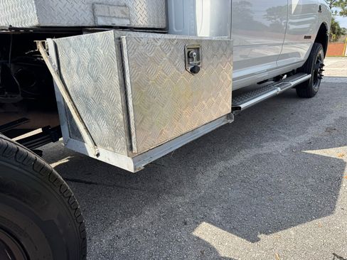 Used 2020 RAM 3500 Big Horn image 5