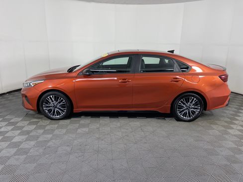 Used 2023 Kia Forte GT-Line w/ GT-Line Premium Package FWD image 12