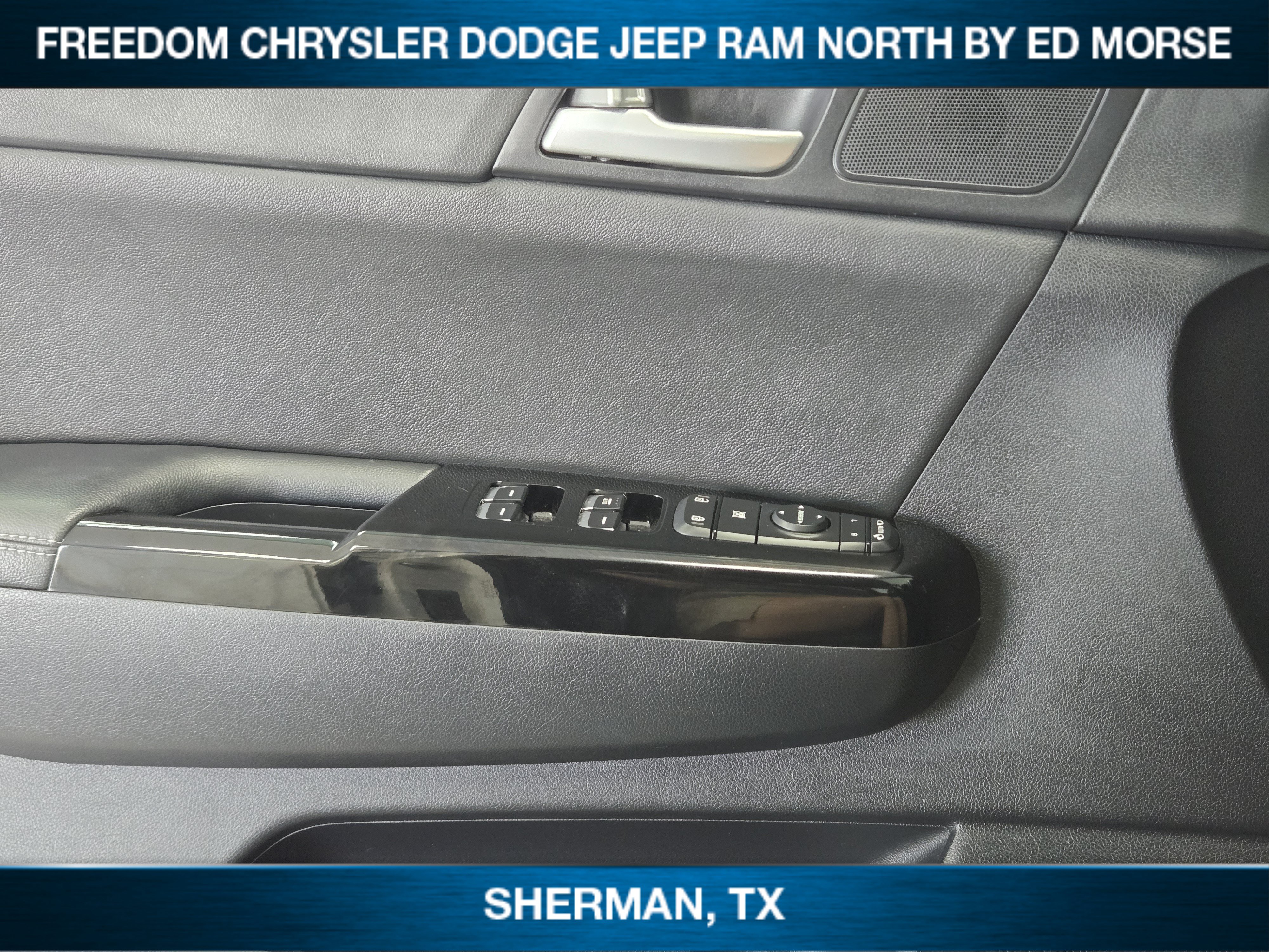 Used 2021 Kia Sportage EX w/ EX Technology Package FWD image 16