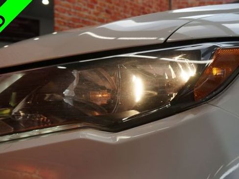 Used 2017 Nissan Rogue SV image 63