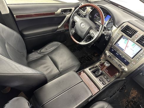 Used 2017 Lexus GX 460 Luxury image 9