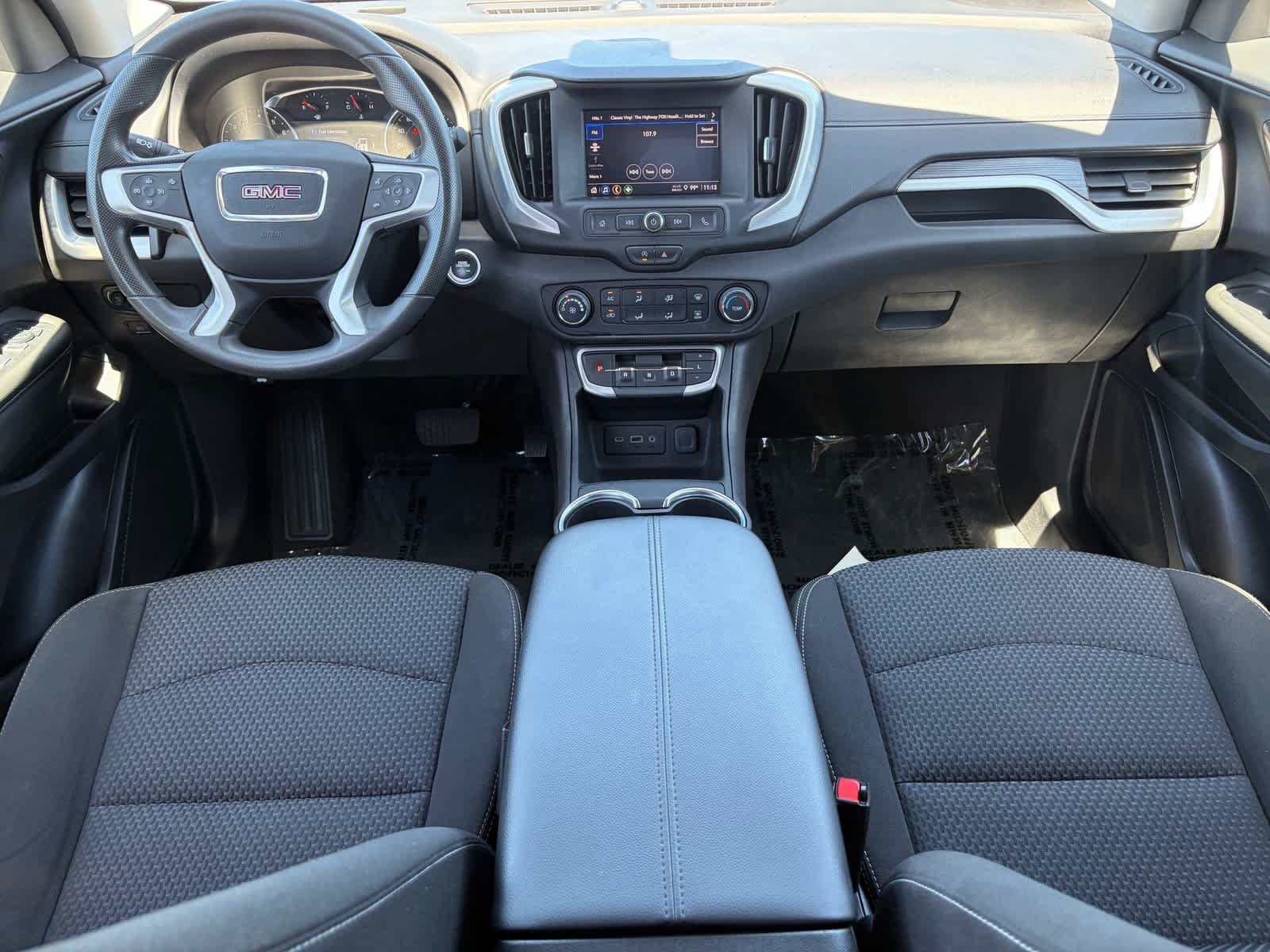 Used 2024 GMC Terrain SLE AWD/4WD image 30