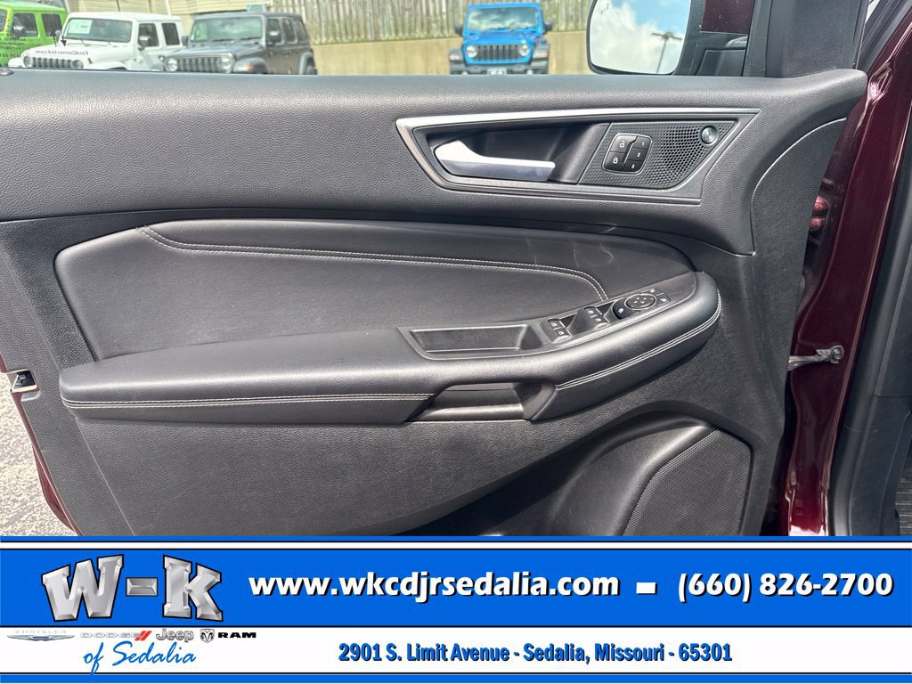 Used 2024 Ford Edge Titanium AWD/4WD image 16