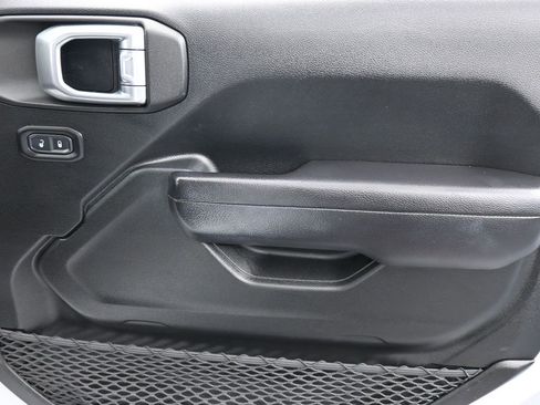 Certified 2019 Jeep Wrangler Unlimited Sport image 18