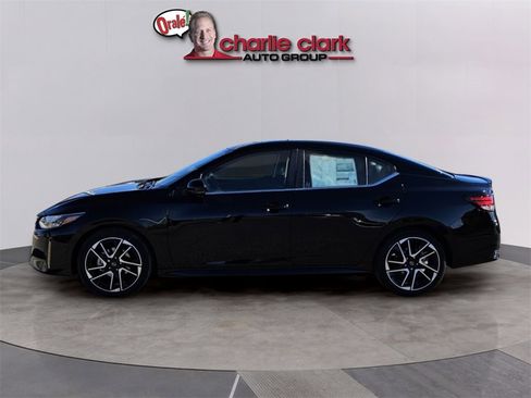 New 2025 Nissan Sentra SR w/ SR Premium Package image 2