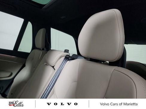 Used 2025 Volvo XC90 B6 Plus image 14