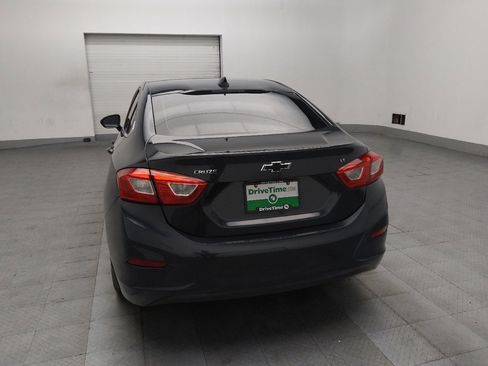 Used 2018 Chevrolet Cruze LT w/ Sun And Sound Package image 6