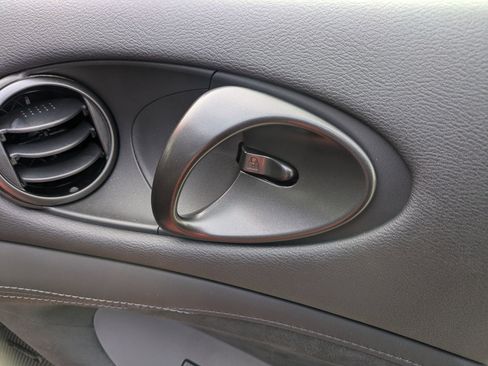 Used 2024 Nissan Z Performance w/ Heritage Edition image 24