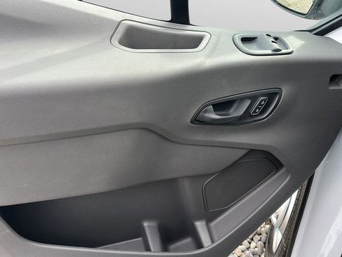 New 2026 Ford Transit 250 148 Medium Roof Extended AWD image 10