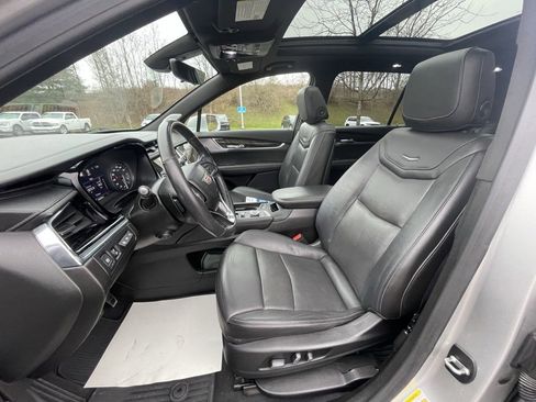 Used 2020 Cadillac XT6 Premium Luxury image 33