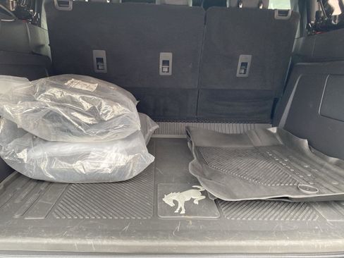 Used 2023 Ford Bronco Badlands image 14