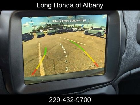 Used 2023 Jeep Renegade Altitude AWD/4WD image 26