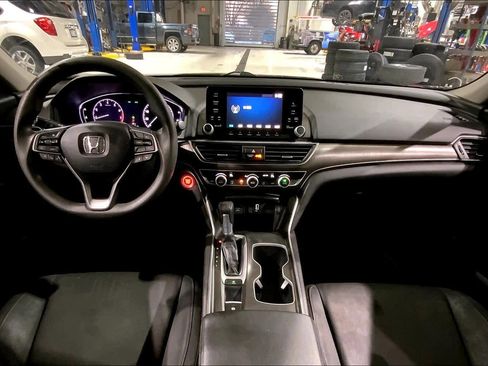 Used 2019 Honda Accord LX image 17