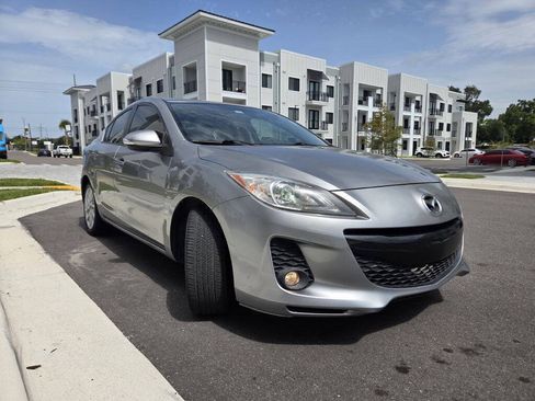 Used 2012 MAZDA MAZDA3 s Grand Touring w/ Tech Pkg FWD image 4