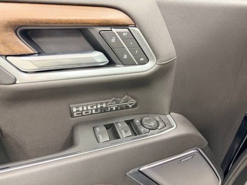 Certified 2026 Chevrolet Silverado 1500 High Country w/ High Country Premium Package AWD/4WD image 24