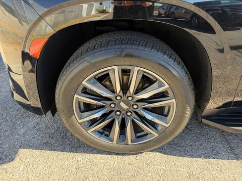 Used 2023 Cadillac Escalade ESV Sport AWD/4WD image 35