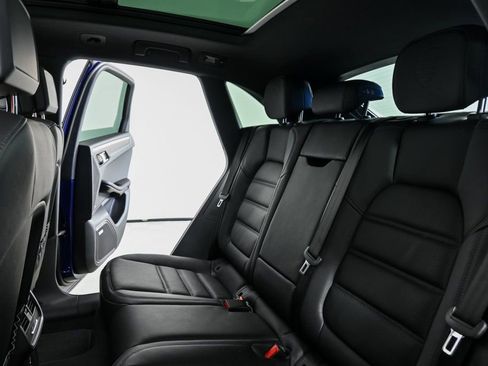 New 2026 Porsche Macan AWD/4WD image 22