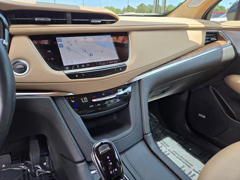 Used 2024 Cadillac XT5 Premium Luxury w/ Platinum Package FWD image 22