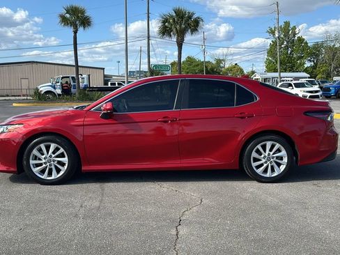 Used 2023 Toyota Camry LE FWD image 3