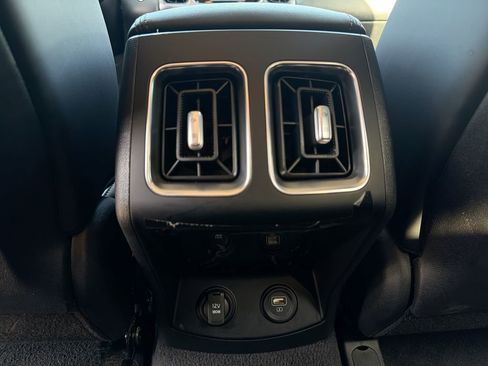 Used 2023 Kia Sorento S AWD/4WD image 27