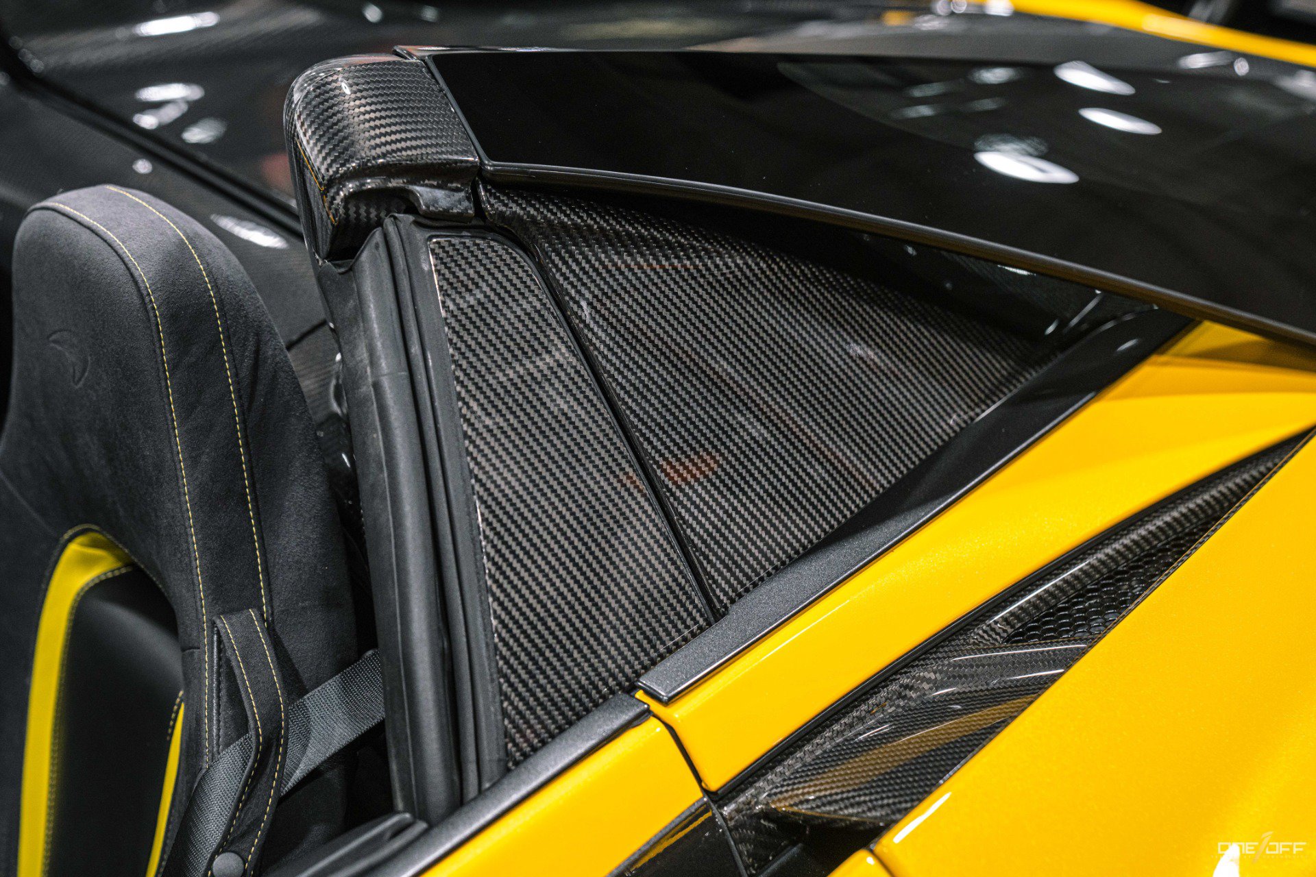 Used 2020 McLaren 720S Performance RWD image 19