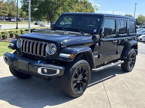 Used 2024 Jeep Wrangler Unlimited Sahara AWD/4WD image 10