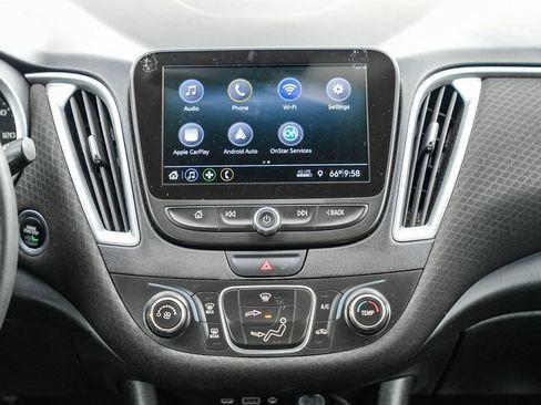 Used 2019 Chevrolet Malibu LS image 16