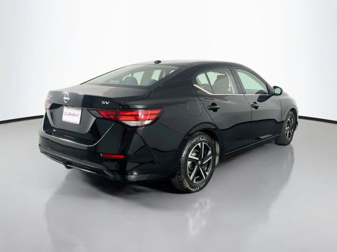 Used 2024 Nissan Sentra SV FWD image 5