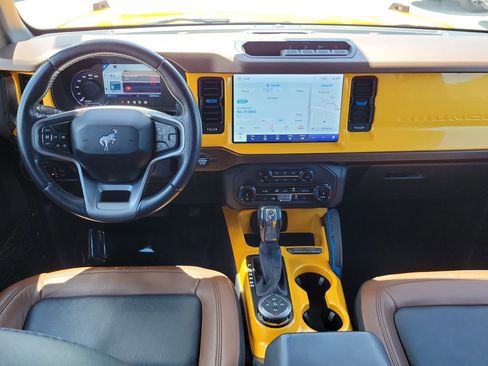 Used 2022 Ford Bronco Outer Banks AWD/4WD image 16