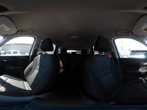 Used 2025 Nissan Rogue SV FWD image 43