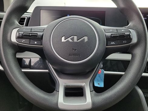 Used 2023 Kia Sportage LX image 24