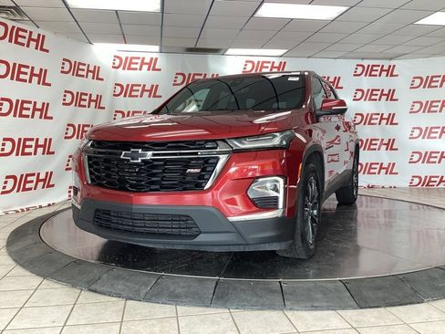 Used 2024 Chevrolet Traverse RS w/ LPO, Floor Liner Package AWD/4WD image 3