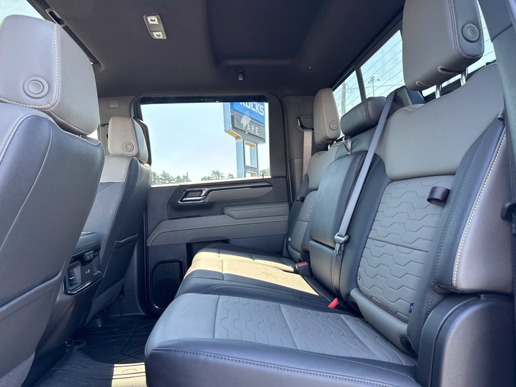 Used 2026 Chevrolet Silverado 2500 ZR2 AWD/4WD image 25