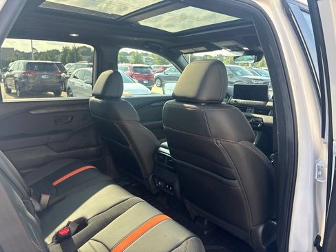Certified 2026 Honda Passport TrailSport image 32