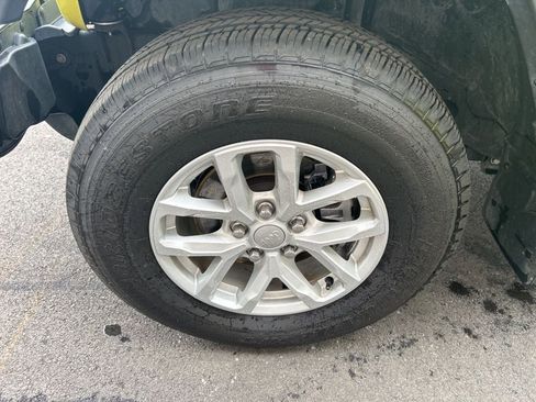 Used 2023 Jeep Gladiator Sport image 21