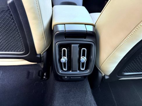 Used 2022 Polestar Polestar 2 w/ Performance Package AWD/4WD image 37