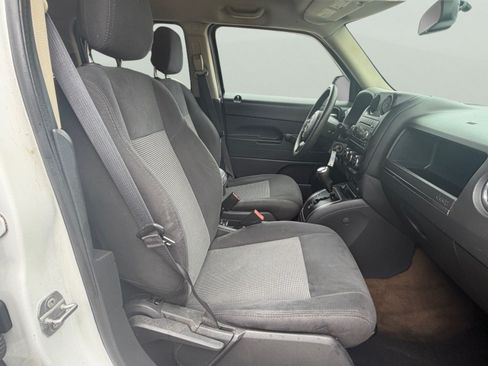Used 2016 Jeep Patriot Sport AWD/4WD image 25
