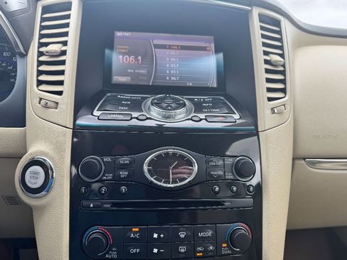 Used 2017 INFINITI QX70 2WD image 19