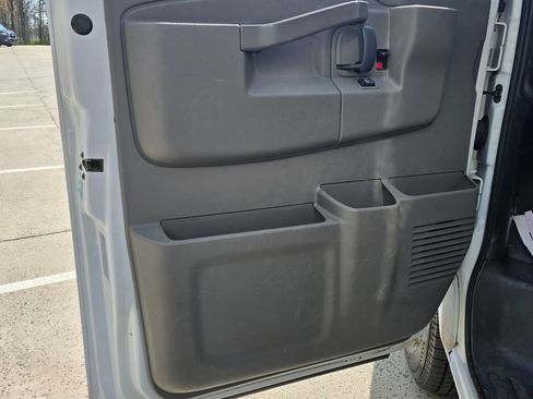 Used 2023 Chevrolet Express 3500 Work Van w/ Power Convenience Package image 24